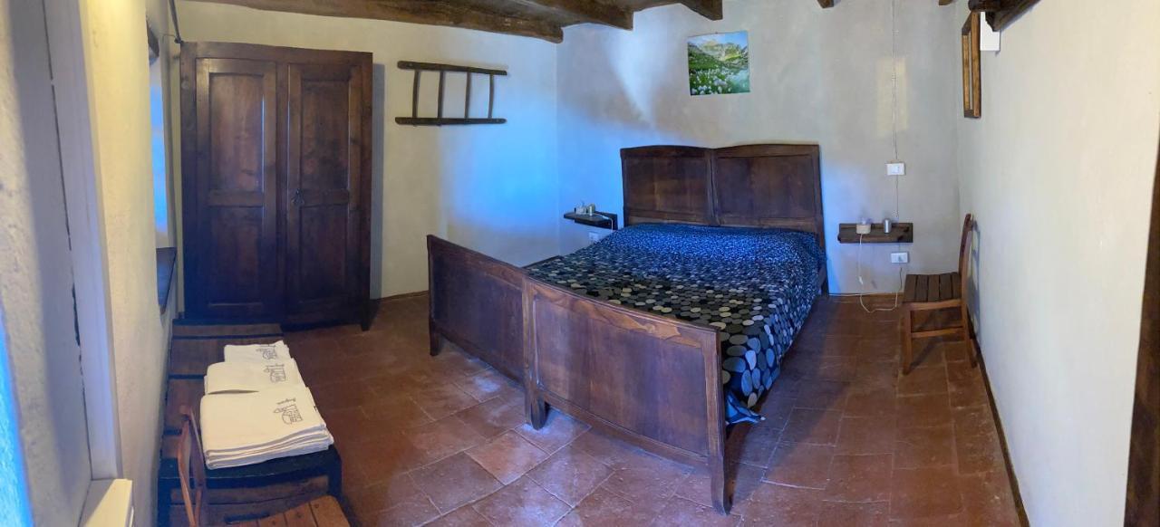 Bbb Bed&Breakfast Bagneri Muzzano Bagian luar foto