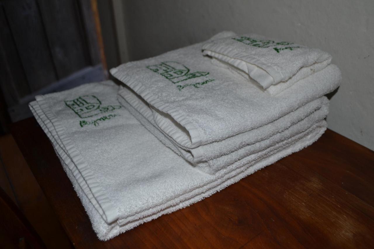 Bbb Bed&Breakfast Bagneri Muzzano Bagian luar foto